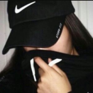 Meet your Posher, Marina romero